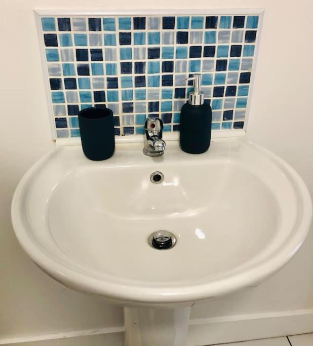 Cliftonville Apartment