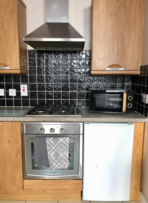 Cliftonville Apartment *