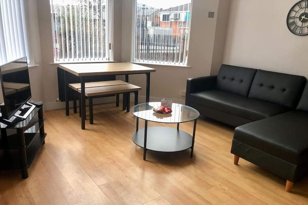 Cliftonville Apartment *